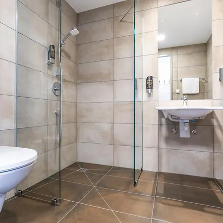 Seehotel 3* فورست
