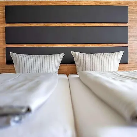 Hotel Seehotel Forst (Baden)