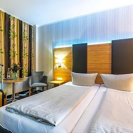 Seehotel 3* Forst (Baden)