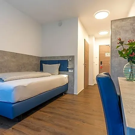Seehotel 3* Forst (Baden)