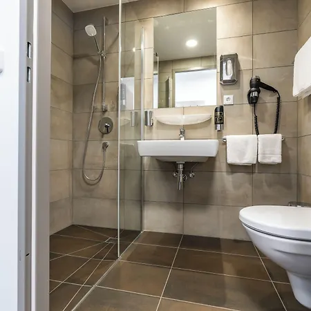 Seehotel 3* Forst (Baden)