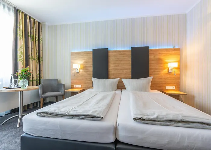 Seehotel Hotel Forst (Baden)