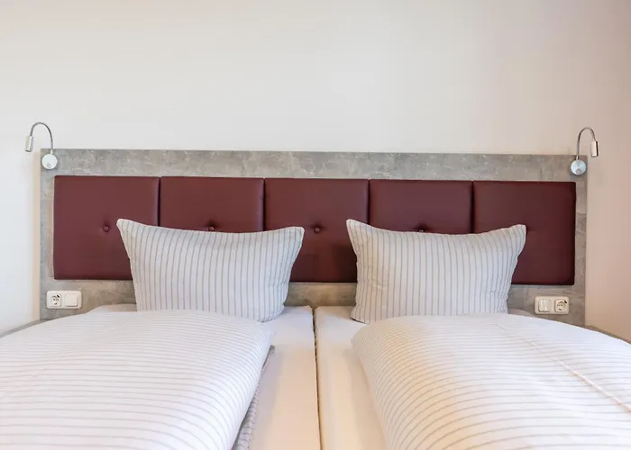 Seehotel Hotel Forst (Baden)